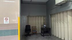 Guan Hua Warehouse Building (D13), Factory #481810531